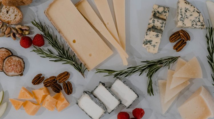 Aprende a montar una tabla de quesos perfecta